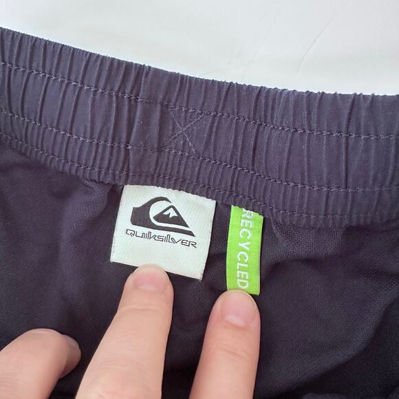 Quiksilver shorts - Picture 4 of 5